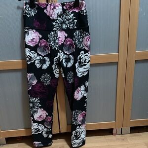 Marika Balance Collection floral leggings small EUC